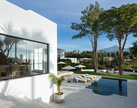 Villa for sale in Nueva Andalucia, Marbella