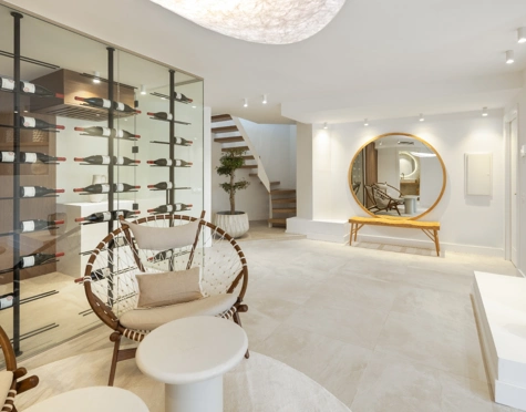 Villa for sale in Nueva Andalucia, Marbella