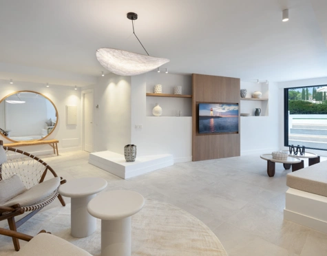 Villa for sale in Nueva Andalucia, Marbella
