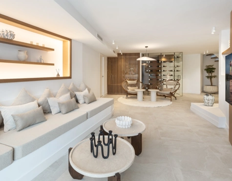 Villa for sale in Nueva Andalucia, Marbella