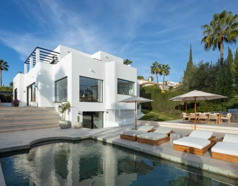 Villa for sale in Nueva Andalucia, Marbella