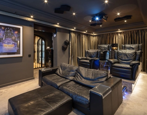Villa for sale in Lomas de La Quinta, Benahavis