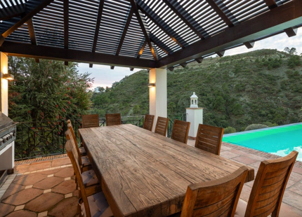 ELEVATED VILLA WITH UNIQUE GOLF VIEWS FOR SALE IN LA QUINTA, BENAHAVIS