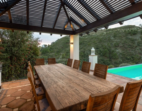 Villa for sale in Lomas de La Quinta, Benahavis