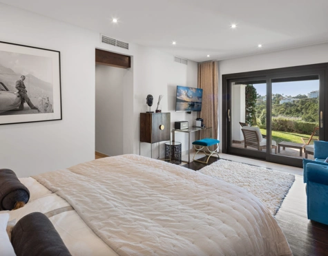 Villa for sale in Lomas de La Quinta, Benahavis