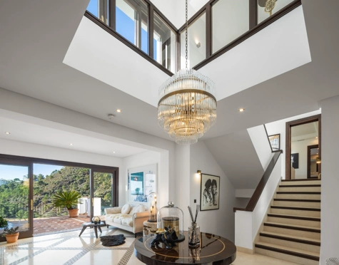 Villa for sale in Lomas de La Quinta, Benahavis