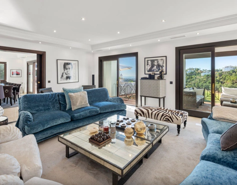 Villa for sale in Lomas de La Quinta, Benahavis