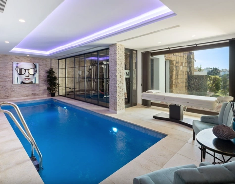 Villa for sale in Lomas de La Quinta, Benahavis