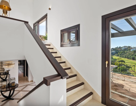 Villa for sale in Lomas de La Quinta, Benahavis
