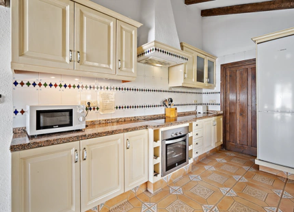 VILLA ANDALUZA EN VENTA EN EL CENTRO DE FUENGIROLA