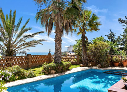 VILLA ANDALUZA EN VENTA EN EL CENTRO DE FUENGIROLA