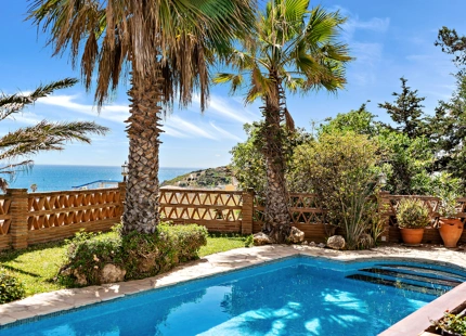 VILLA ANDALUZA EN VENTA EN EL CENTRO DE FUENGIROLA