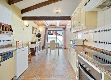 VILLA ANDALUZA EN VENTA EN EL CENTRO DE FUENGIROLA