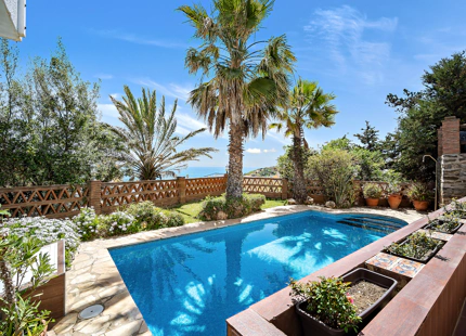 VILLA ANDALUZA EN VENTA EN EL CENTRO DE FUENGIROLA