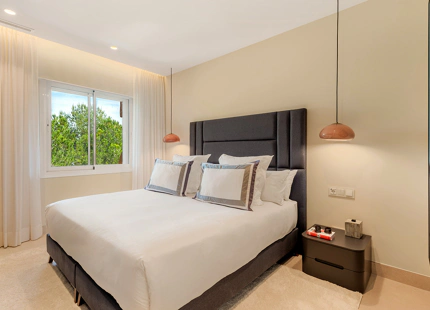 APARTAMENTO EN PRIMERA LÍNEA DE PLAYA EN VENTA EN ESTEPONA ESTE