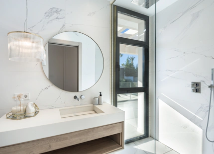 VILLA DE CONTEMPORANEA DE LUJO EN VENTA EN NUEVA ANDALUCIA