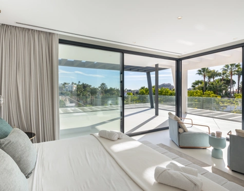 Villa for sale in Nueva Andalucia, Marbella
