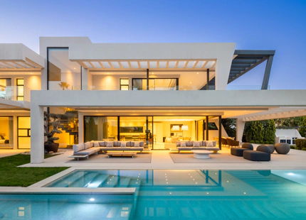 VILLA DE CONTEMPORANEA DE LUJO EN VENTA EN NUEVA ANDALUCIA