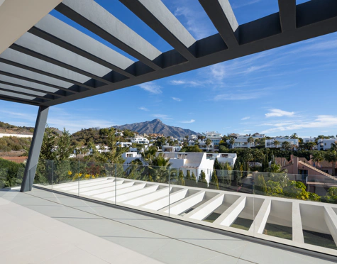 Villa for sale in Nueva Andalucia, Marbella