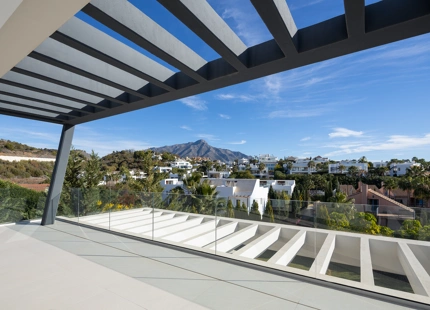 VILLA DE CONTEMPORANEA DE LUJO EN VENTA EN NUEVA ANDALUCIA