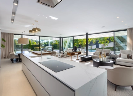 VILLA DE CONTEMPORANEA DE LUJO EN VENTA EN NUEVA ANDALUCIA