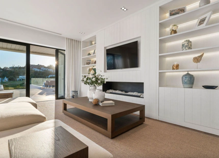 FABULOUS FRONTLINE GOLF VILLA FOR SALE IN LOS NARANJOS, NUEVA ANDALUCIA