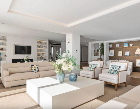 Villa en venta en Los Naranjos Golf, Nueva Andalucia
