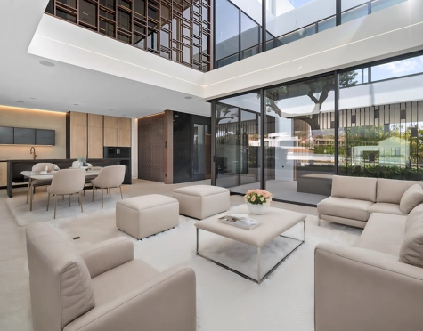 VILLA NUEVA EN VENTA EN LA MILLA DE ORO, MARBELLA
