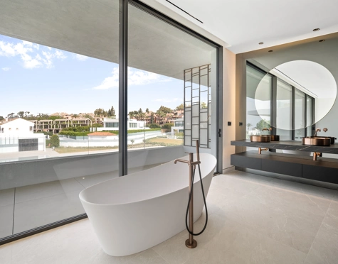 Semi Detached Villa for sale in Marbella Golden Mile