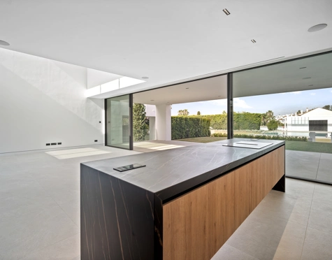Semi Detached Villa for sale in Marbella Golden Mile