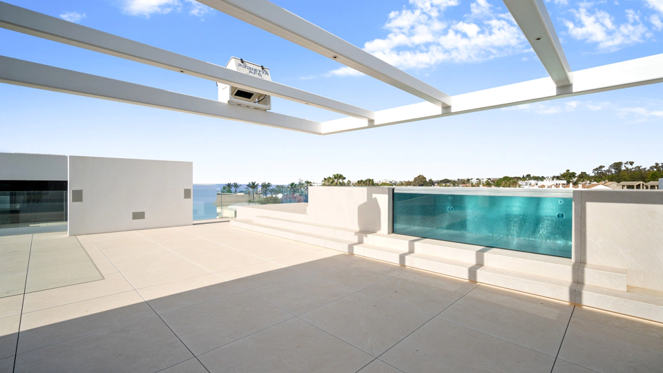 Villa Pareada en venta en Marbella Golden Mile
