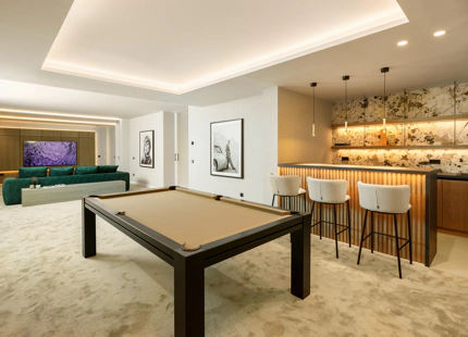 VILLA MODERNA CON IMPRESIONANTES AMENIDADES EN VENTA EN LA QUINTA