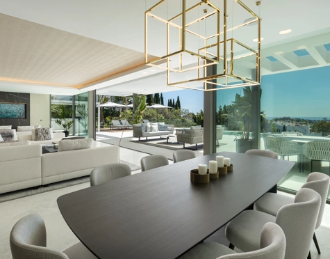 Villa for sale in La Quinta, Benahavis