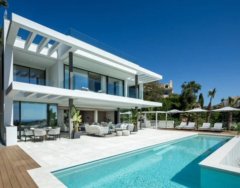 Villa for sale in La Quinta, Benahavis