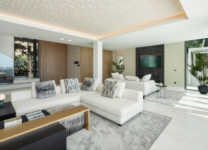 VILLA MODERNA CON IMPRESIONANTES AMENIDADES EN VENTA EN LA QUINTA