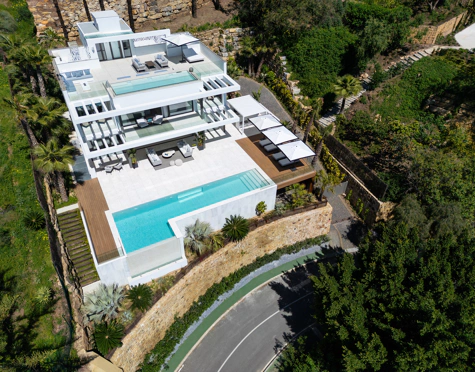 Villa for sale in La Quinta, Benahavis
