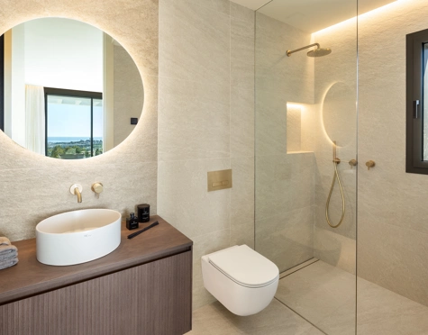 Villa for sale in La Quinta, Benahavis
