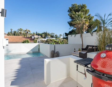 Villa for sale in Nueva Andalucia, Marbella