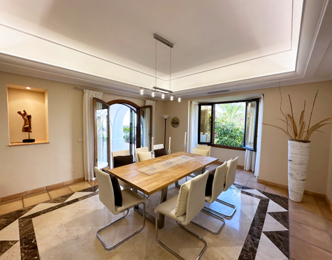 Villa en venta en Sierra Blanca, Marbella Golden Mile