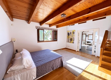 ENCANTADORA VILLA ANDALUZA EN VENTA EN SIERRA BLANCA, MARBELLA