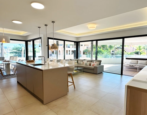 Apartment for sale in El Campanario Hills, Estepona East