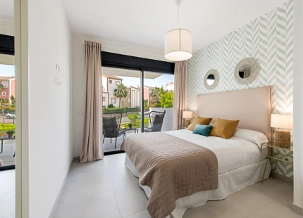 APARTAMENTO LUMINOSO EN VENTA EN ESTEPONA