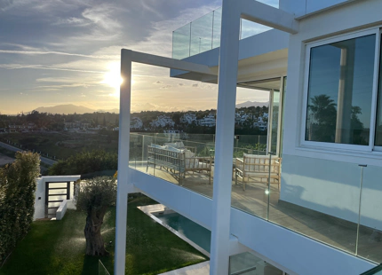 BRAND NEW MODERN VILLA READY TO MOVE IN FOR SALE IN MARBELLA