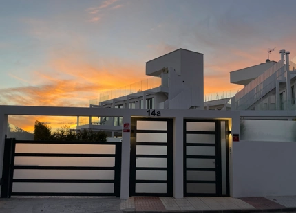 BRAND NEW MODERN VILLA READY TO MOVE IN FOR SALE IN MARBELLA