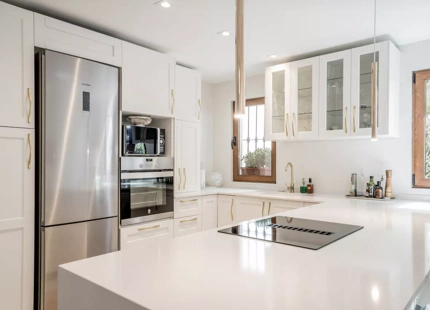 APARTAMENTO DE ESTILO ESPAÑOL CON IMPRESIONANTES VISTAS EN VENTA EN BENAHAVÍS