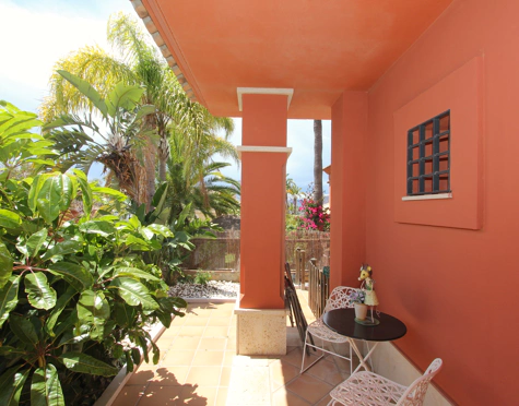 Villa for sale in Santa Clara, Marbella Este