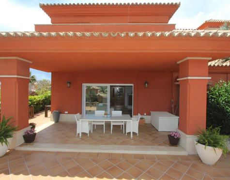 Villa for sale in Santa Clara, Marbella Este