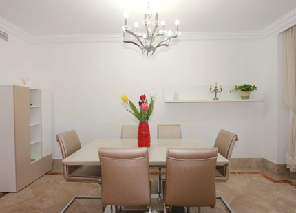 VILLA ADOSADA EN EL CAMPO DE GOLF SANTA CLARA, MARBELLA