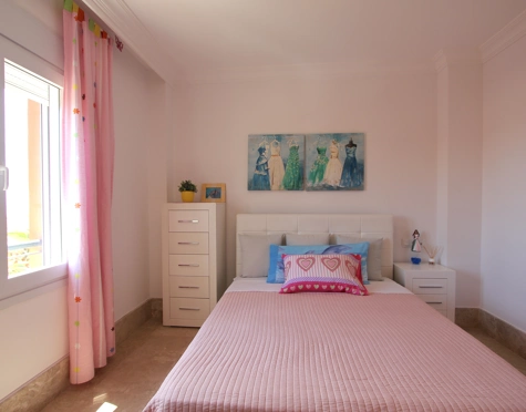 Villa for sale in Santa Clara, Marbella Este