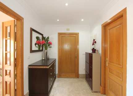 VILLA ADOSADA EN EL CAMPO DE GOLF SANTA CLARA, MARBELLA